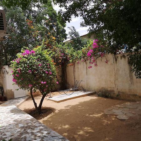 Keur Baboune M'Bour Buitenkant foto