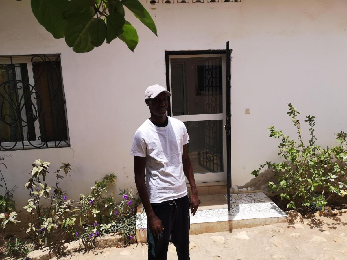 Keur Baboune M'Bour Buitenkant foto