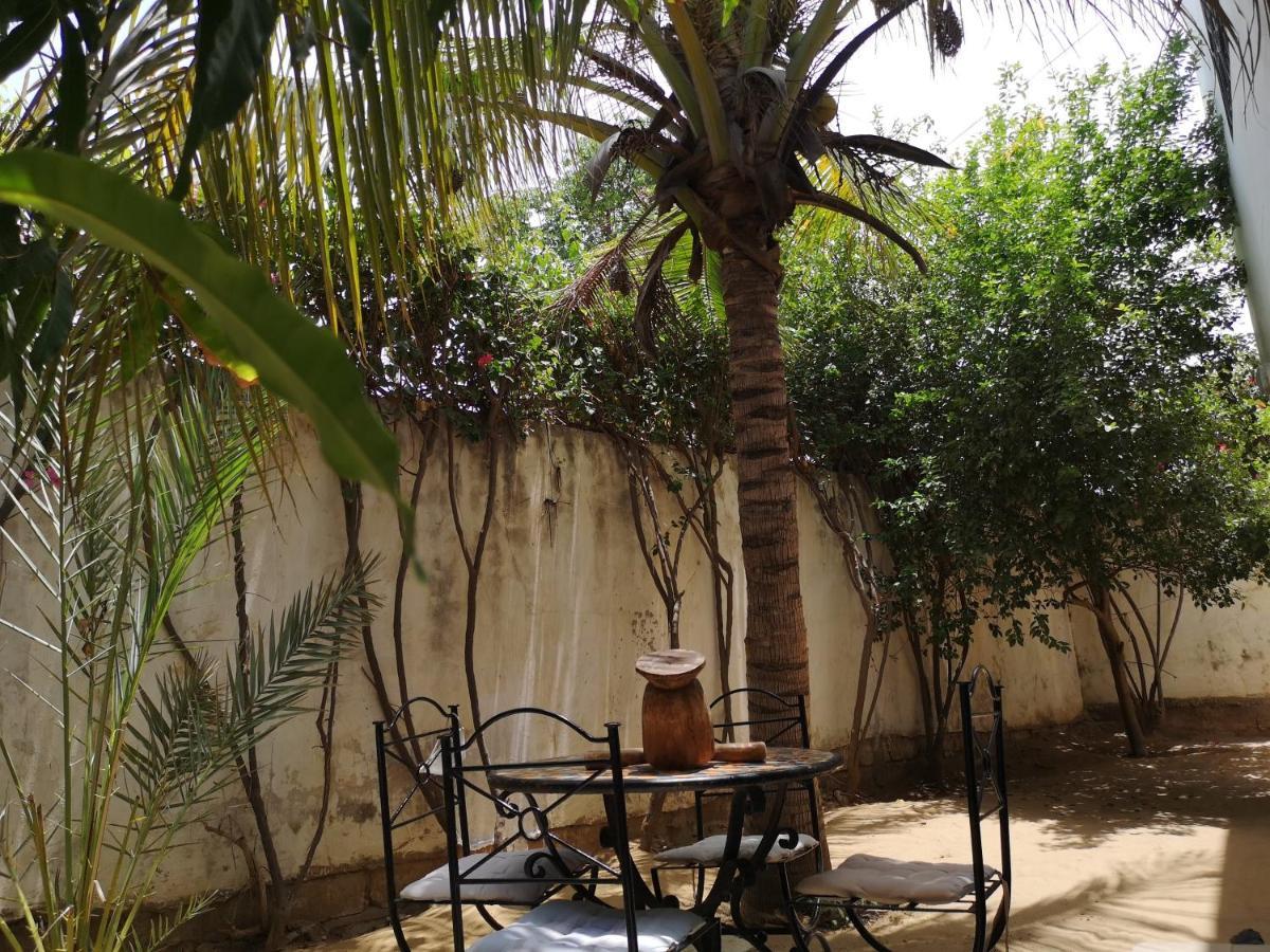 Keur Baboune M'Bour Buitenkant foto