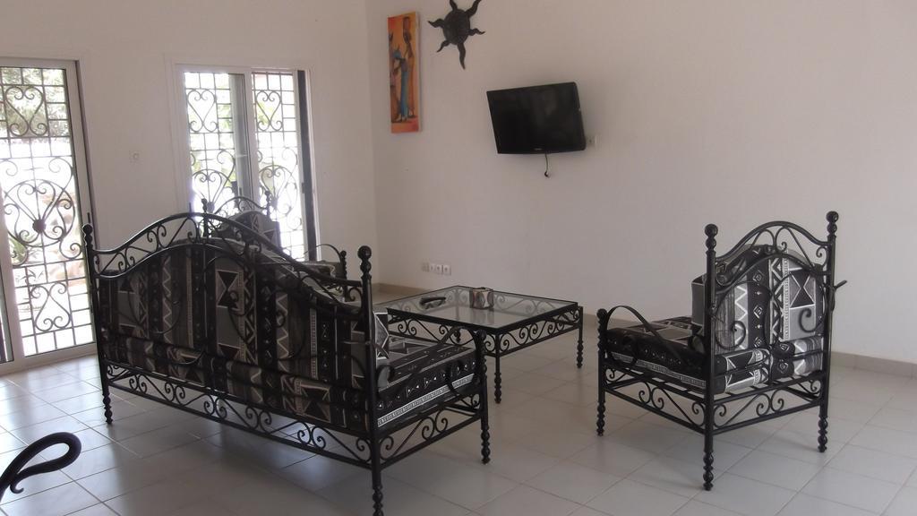 Keur Baboune Bed and Breakfast M'Bour Buitenkant foto