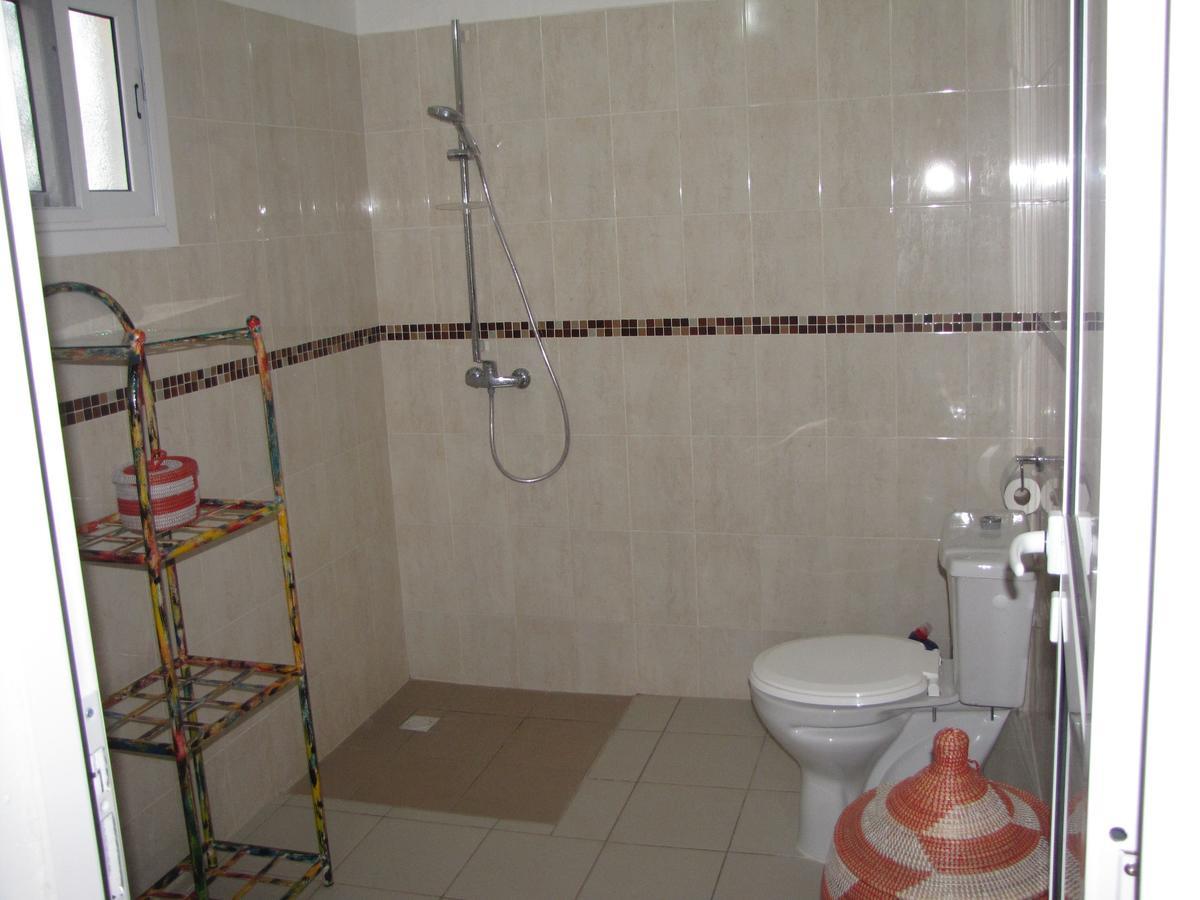 Keur Baboune M'Bour Kamer foto